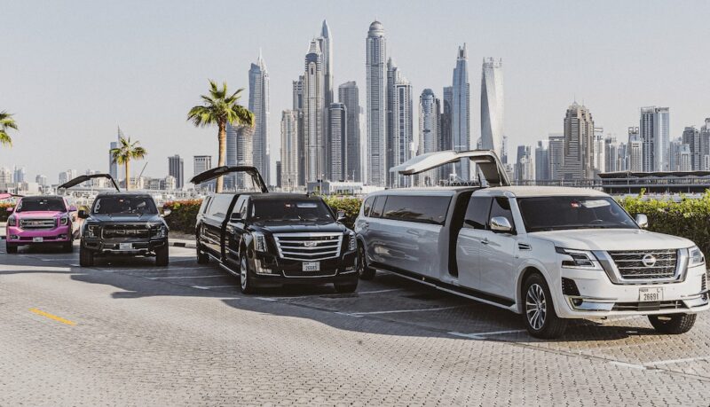 Experience Luxurious Dubai Limousine Hire for Special Occasions