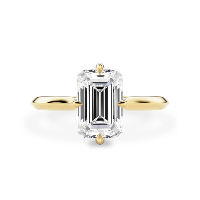 Elegant Quartz: Ethical Sparkle in a Modern Ring