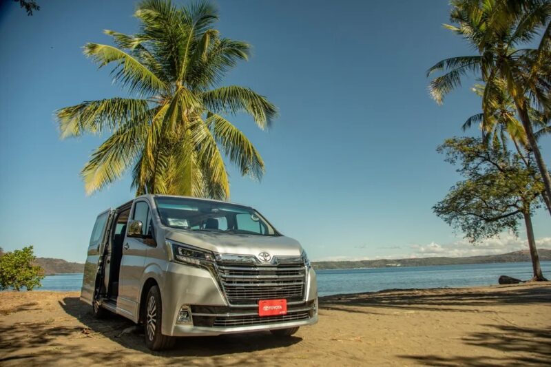 Elegant rides: bespoke transport options for Costa Rica adventures