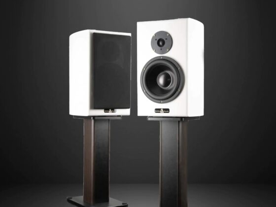 Jazz Listening: Top Speakers for Warm, Living Room Sound