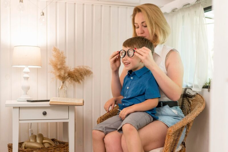 At-Home Eye Examinations: Friendly NHS-Backed Care You Can Trust