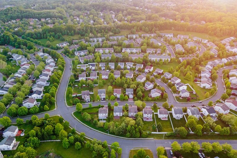 Empowering Local Neighbourhoods with Trusted Community Support