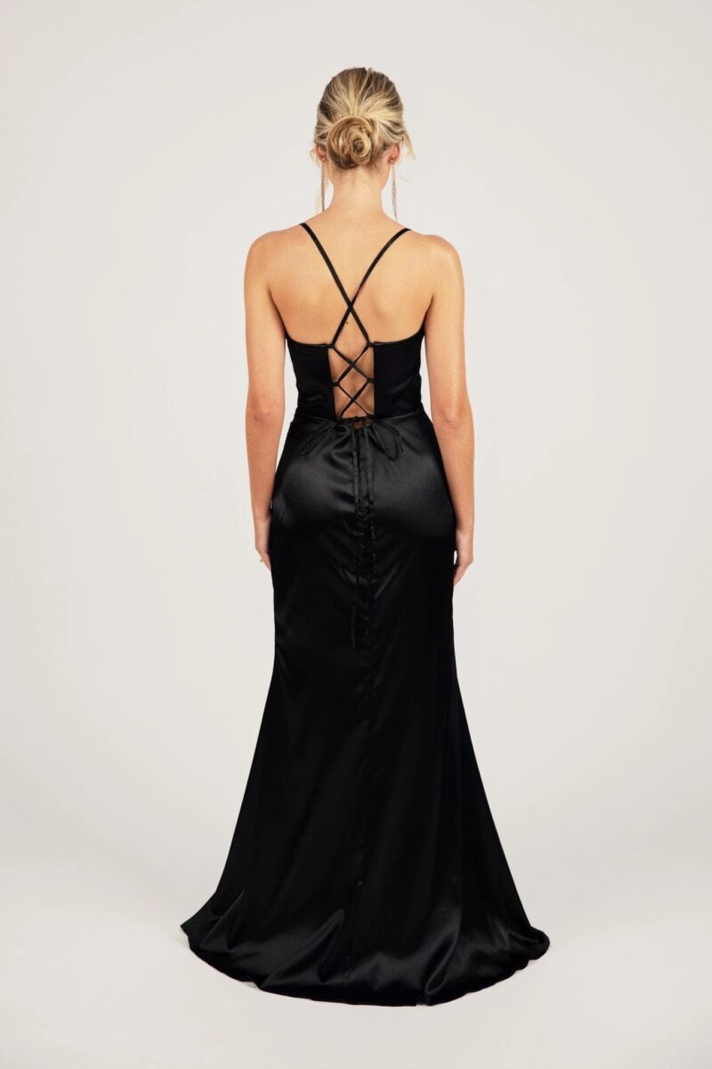 Elevate Your Evening: Melbourne Formal Wear That Shines