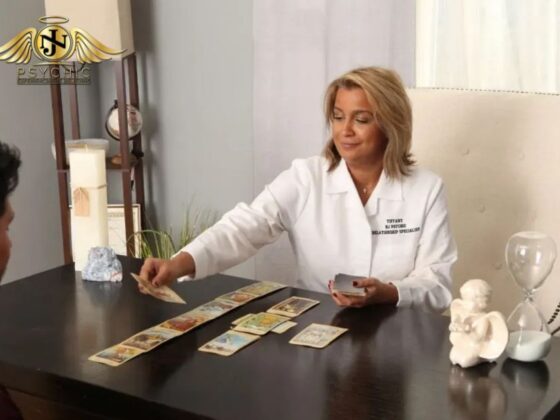 Clarity & Guidance: Trusted Psychic Readings for Life Paths