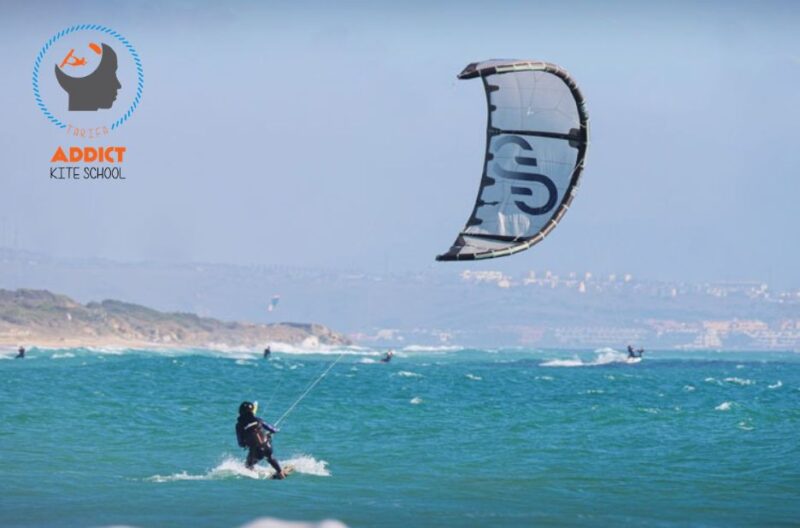 Tarifa, paradis du kitesurf : guide pratique et conseils